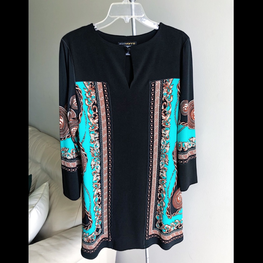 EvoVorro Size Large Black Blue Gold Long Top